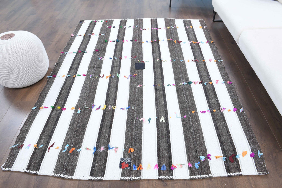 El yapımı vintage halı 178x229 cm çizgili desenli yün - yakın çekim doku detayı