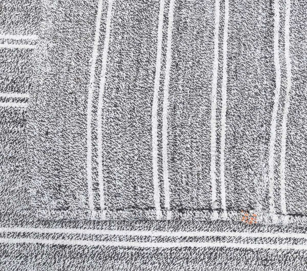 4,48 m² el dokuma vintage kilim – Anadolu, 1960'lar