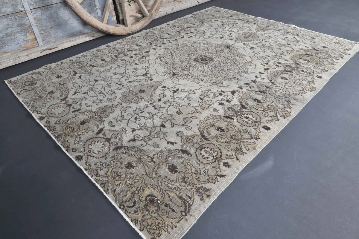Vintage Anatolain Area Rug