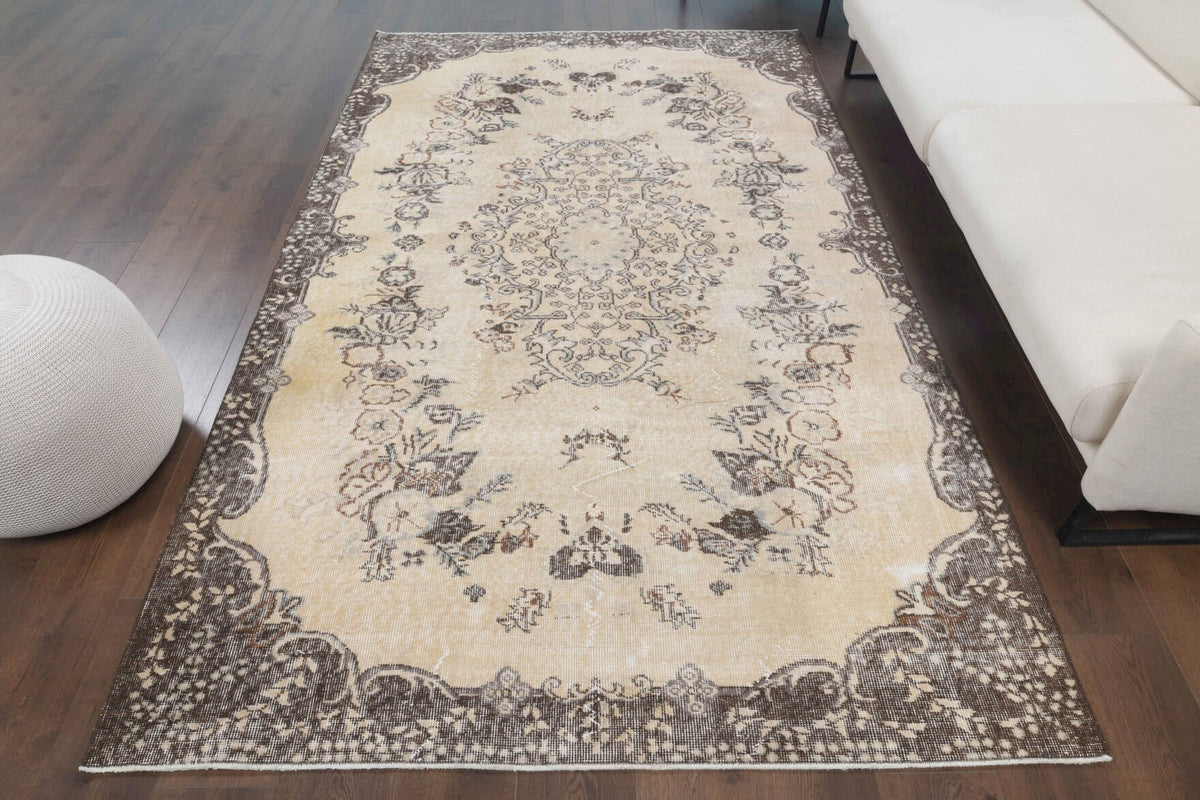 Tek parça el dokuma vintage halı 168x278 cm (4,67 m²) – Pera Halı