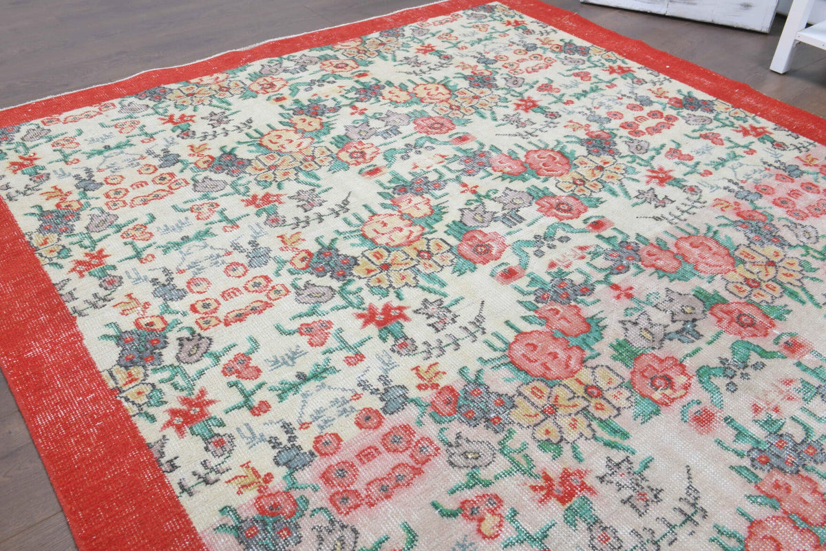 Salon için bordürlü el dokuma vintage halı – 177x279 cm
