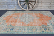1950'lerden Anadolu kökenli oryantal desenli el dokuma vintage halı, 192x258 cm