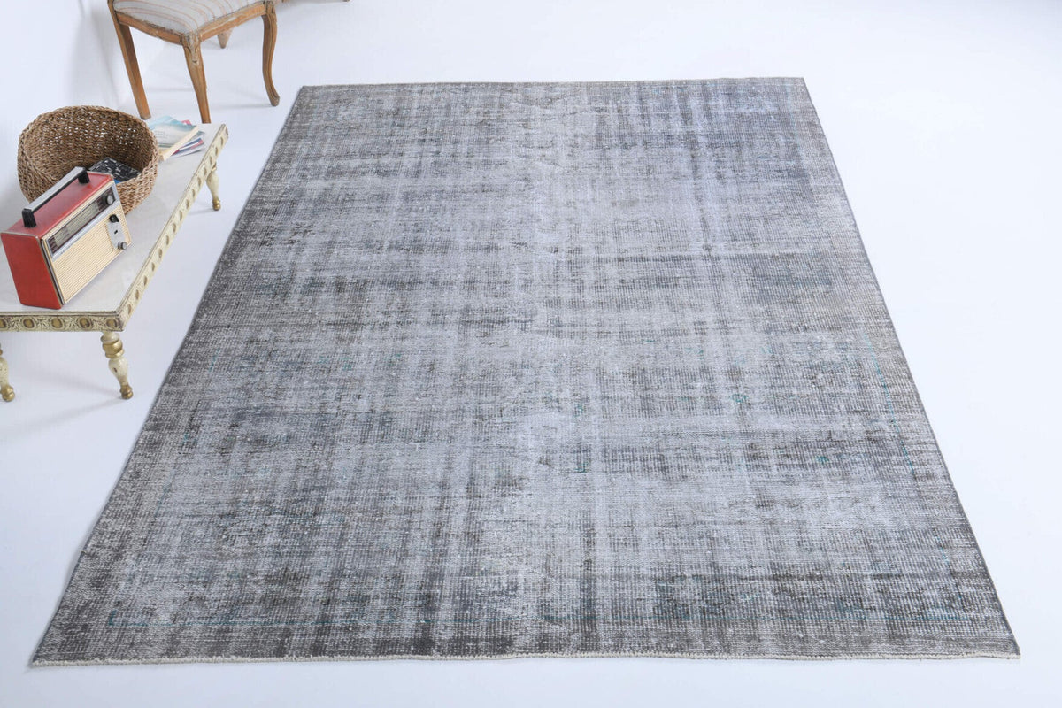 1970'lerden Anadolu kökenli oryantal desenli el dokuma vintage halı, 192x281 cm