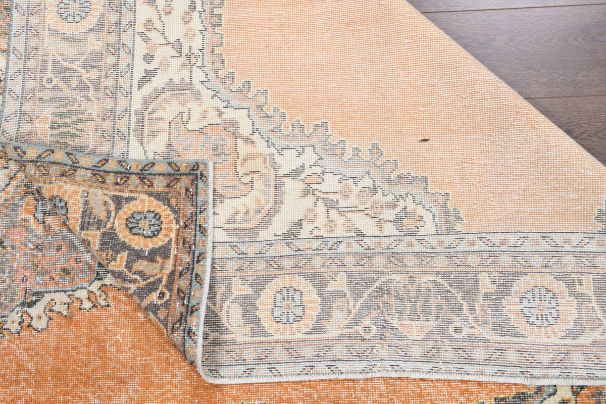 6,74 m² el dokuma vintage halı – Anadolu, 1970'ler