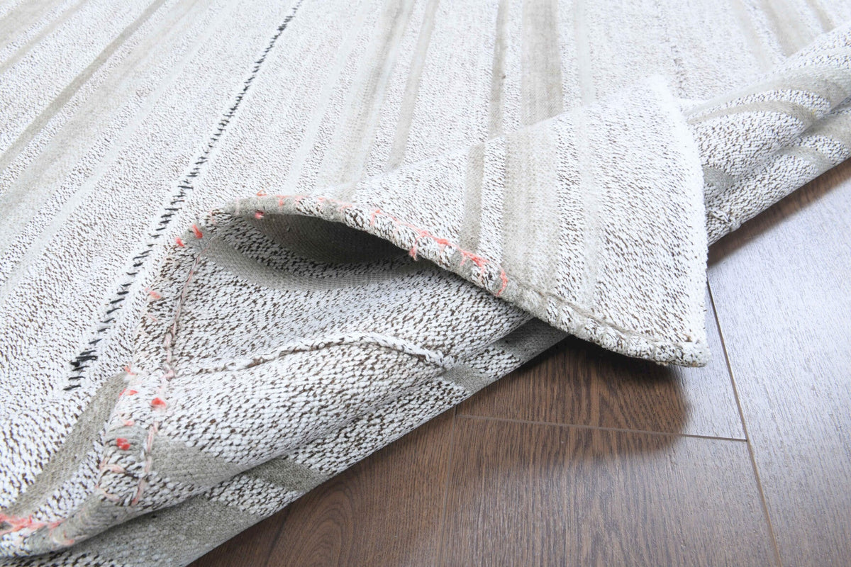 Tek parça el dokuma vintage kilim 200x283 cm (5,66 m²) – Pera Halı