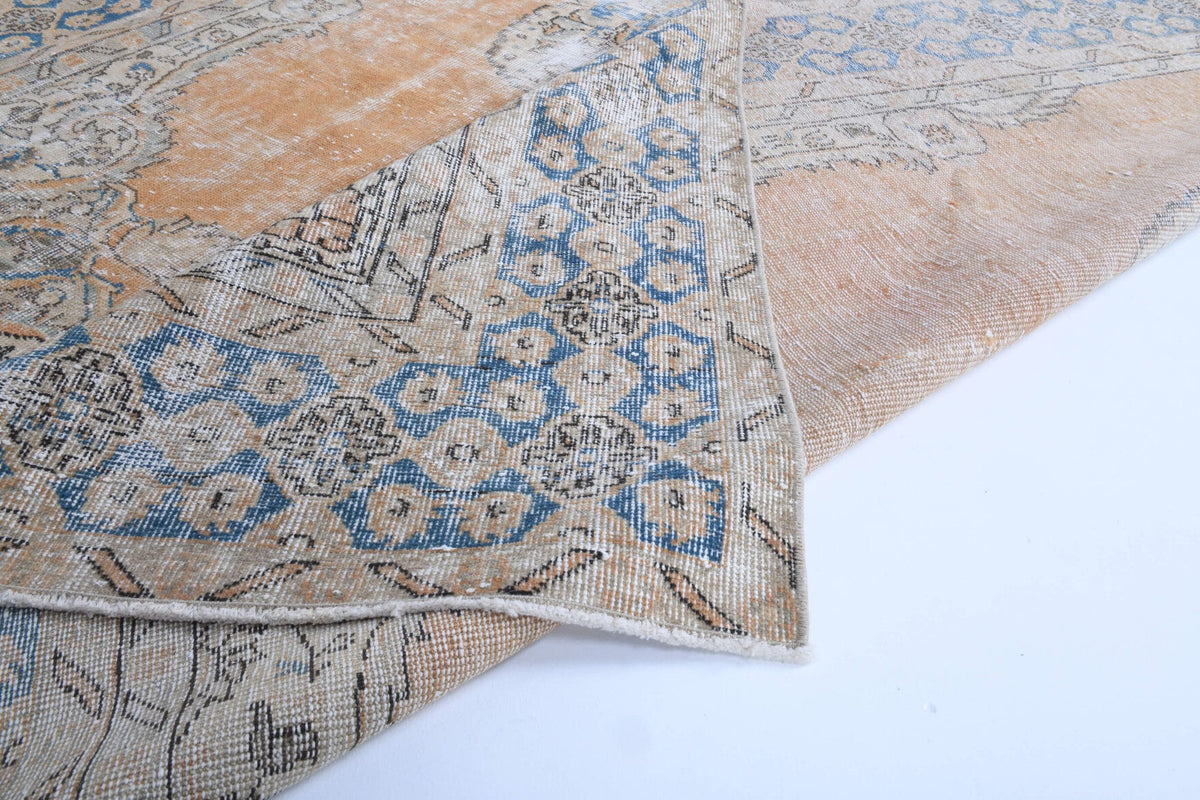 Salon için oryantal desenli el dokuma vintage halı – 240x326 cm