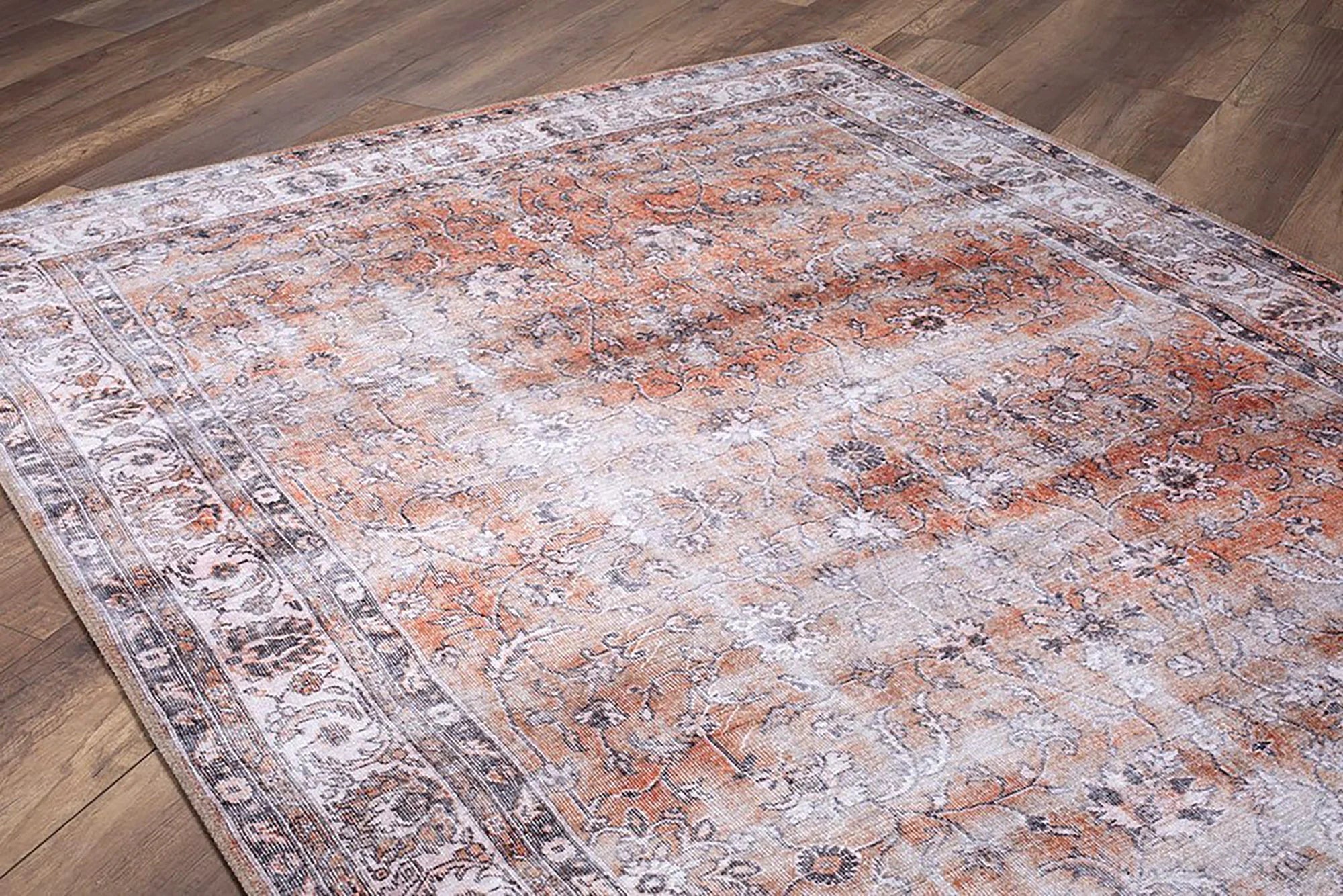Solgun Turuncu ve Krem Eskitme Çiçekli Vintage Halı - OUTLET - AL159OU