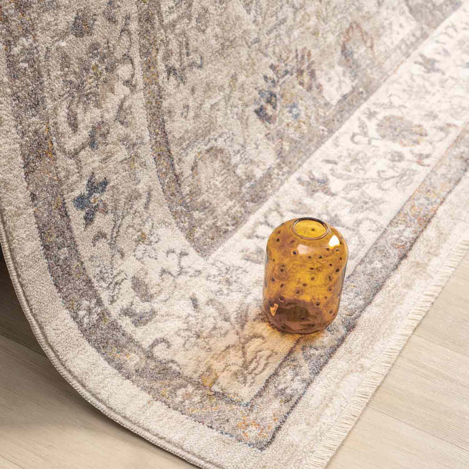 Krem Bej Soyut Eskitme Desenli Uşak Halı