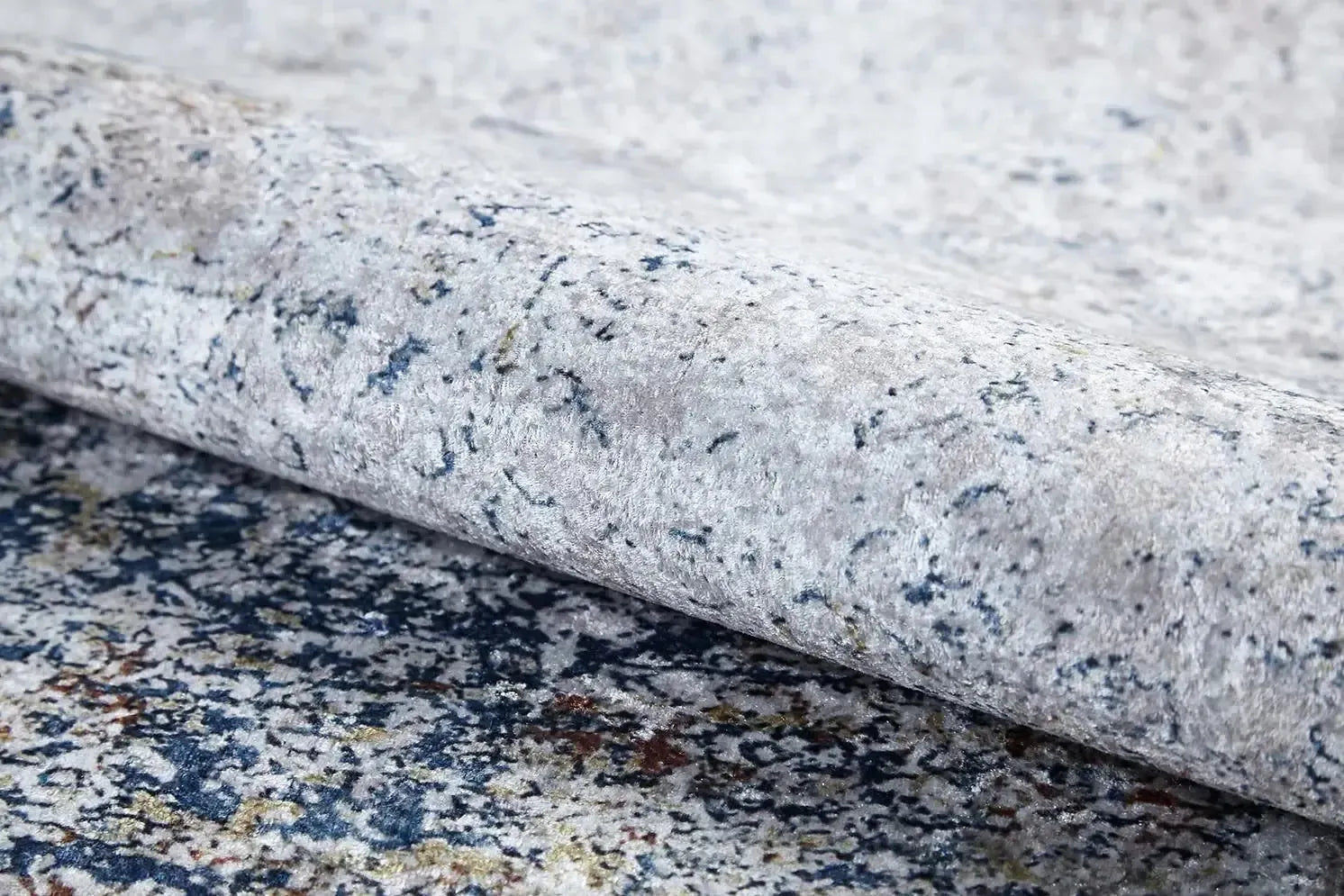 Abstract Eskitme Modern Halı-Pera Halı