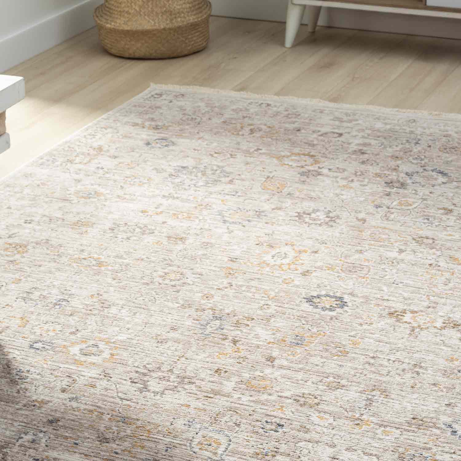 Açık Bej Gri Pastel Tonlarda Eskitme Halı-Pera Halı