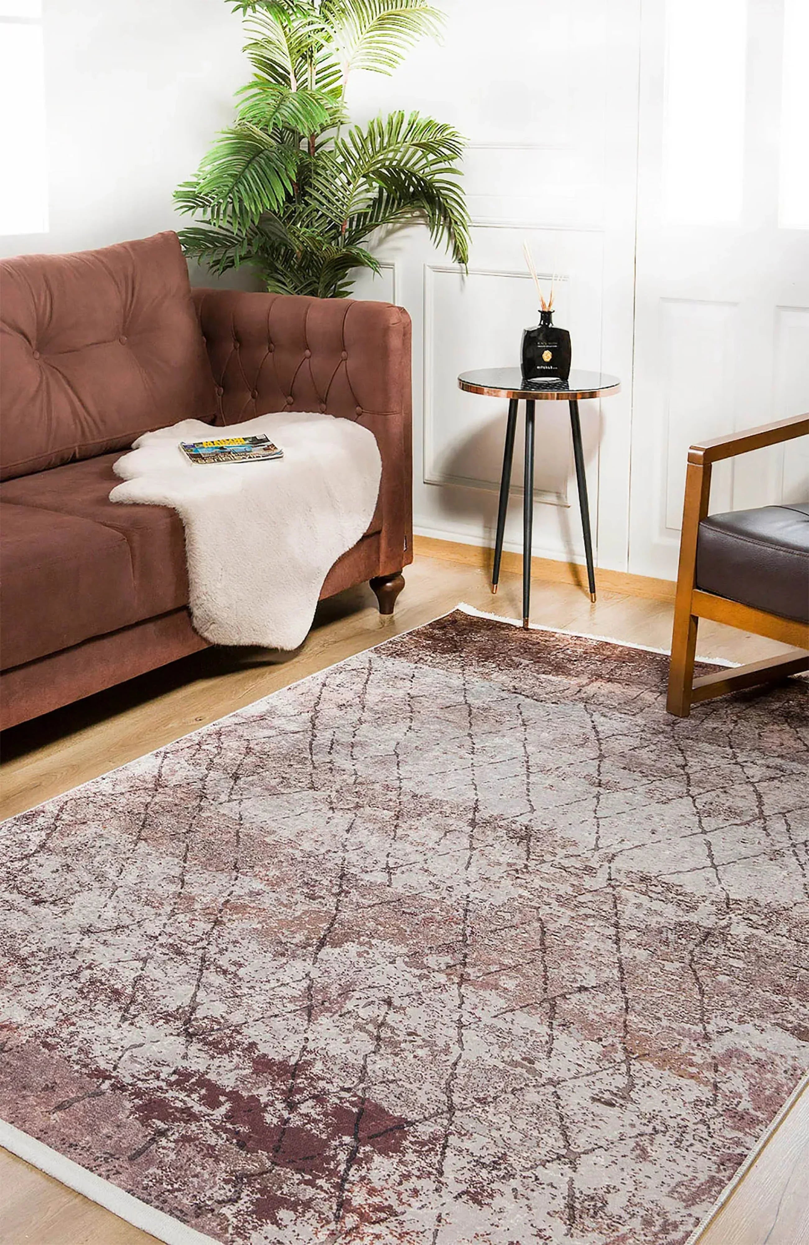 Açık Bej Kahverengi Eskitme Halı-Pera Halı