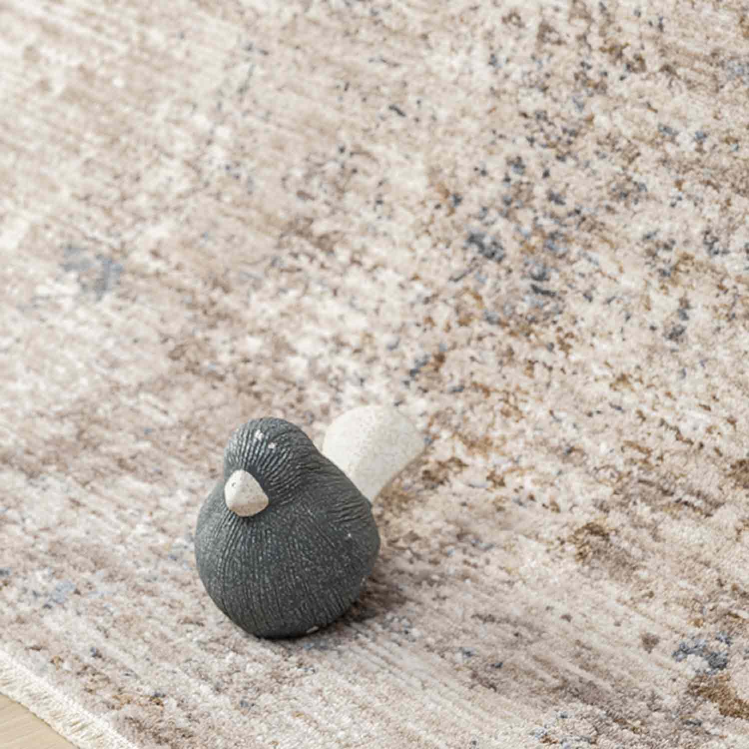 Açık Gri Bej Mavi Eskitme Desenli Halı-Pera Halı