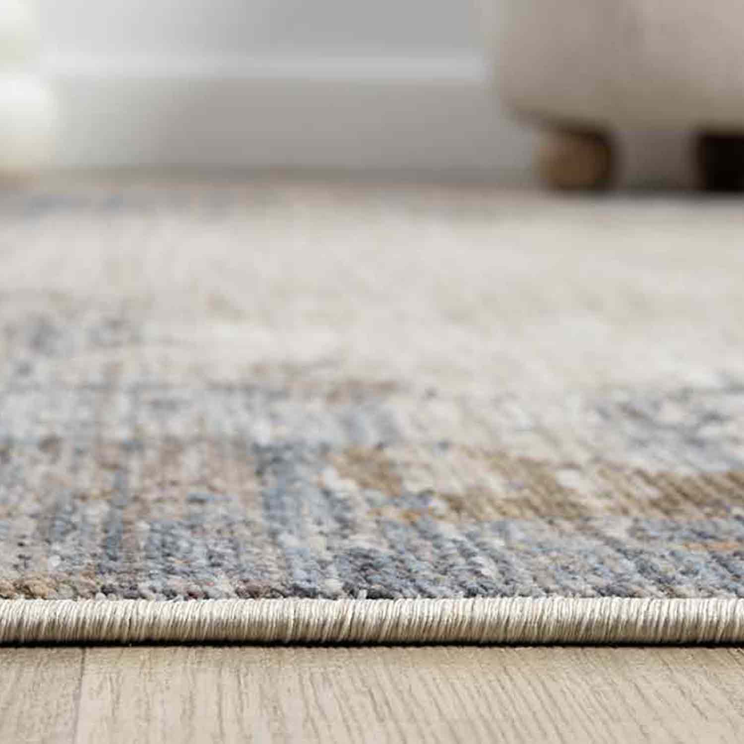 Açık Gri Bej Mavi Eskitme Desenli Halı-Pera Halı