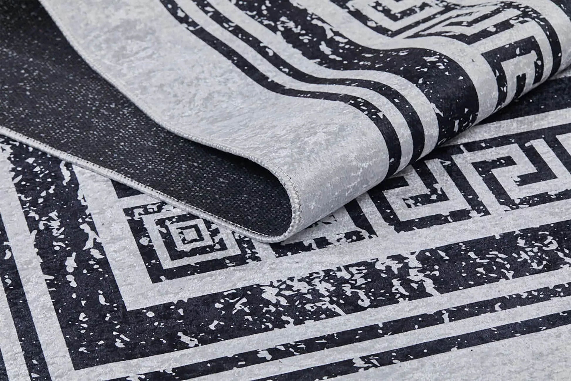 Açık Gri Beyaz Üzerine Siyah Yunan Anahtar Bordürlü Halı-Pera Halı