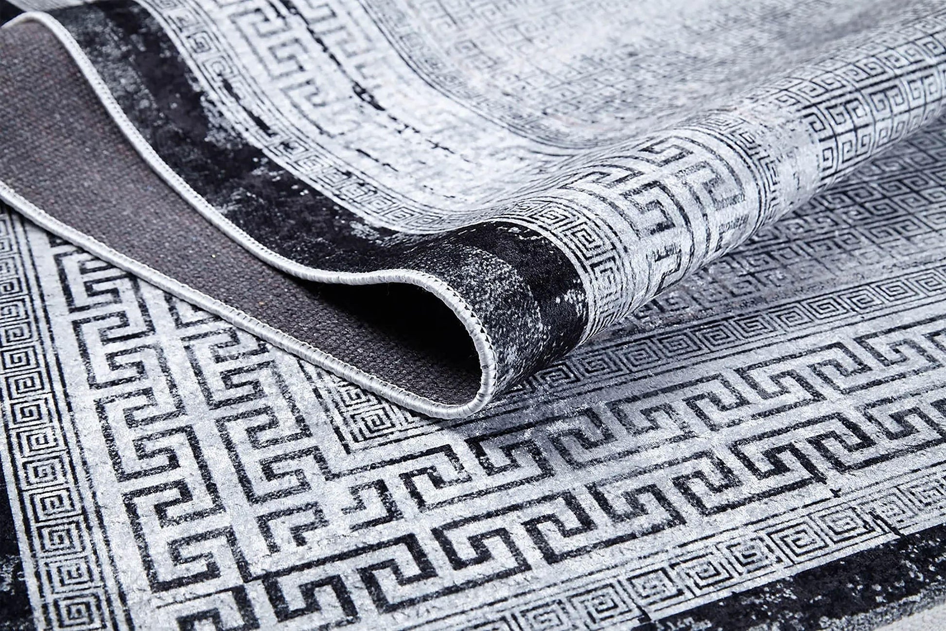 Açık Gri Geometrik Bordürlü Halı-Pera Halı