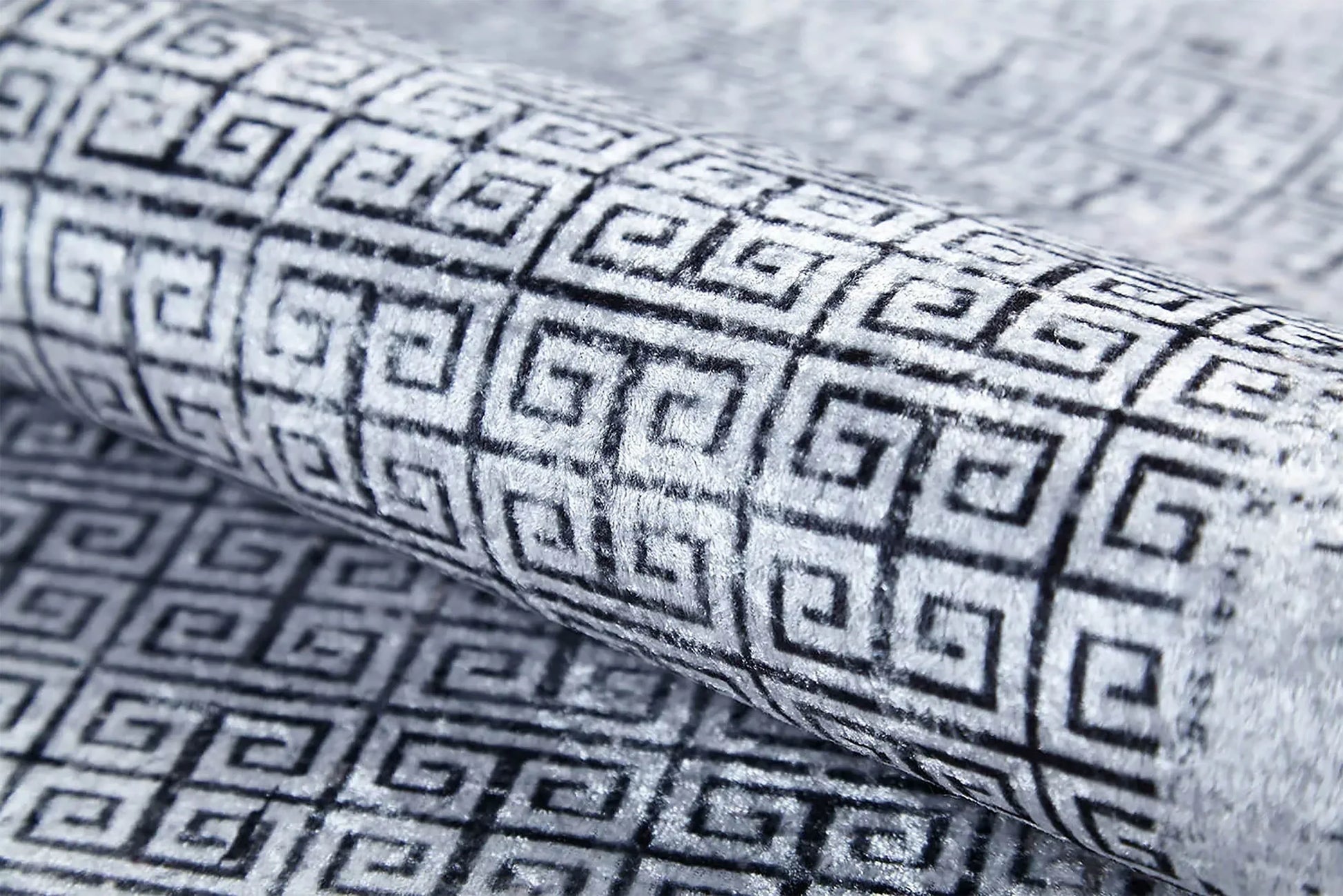 Açık Gri Geometrik Bordürlü Halı-Pera Halı