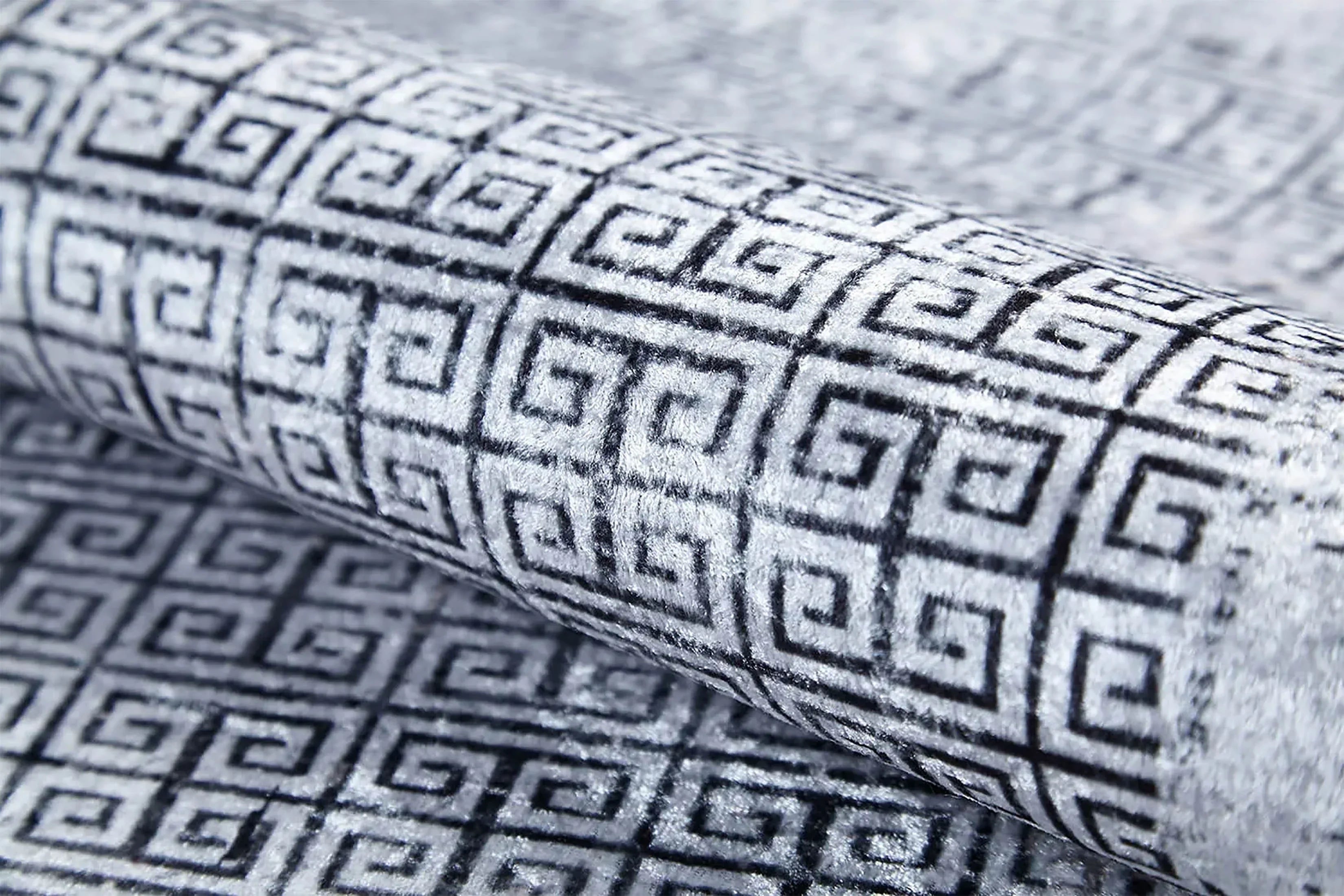 Açık Gri Geometrik Bordürlü Halı-Pera Halı