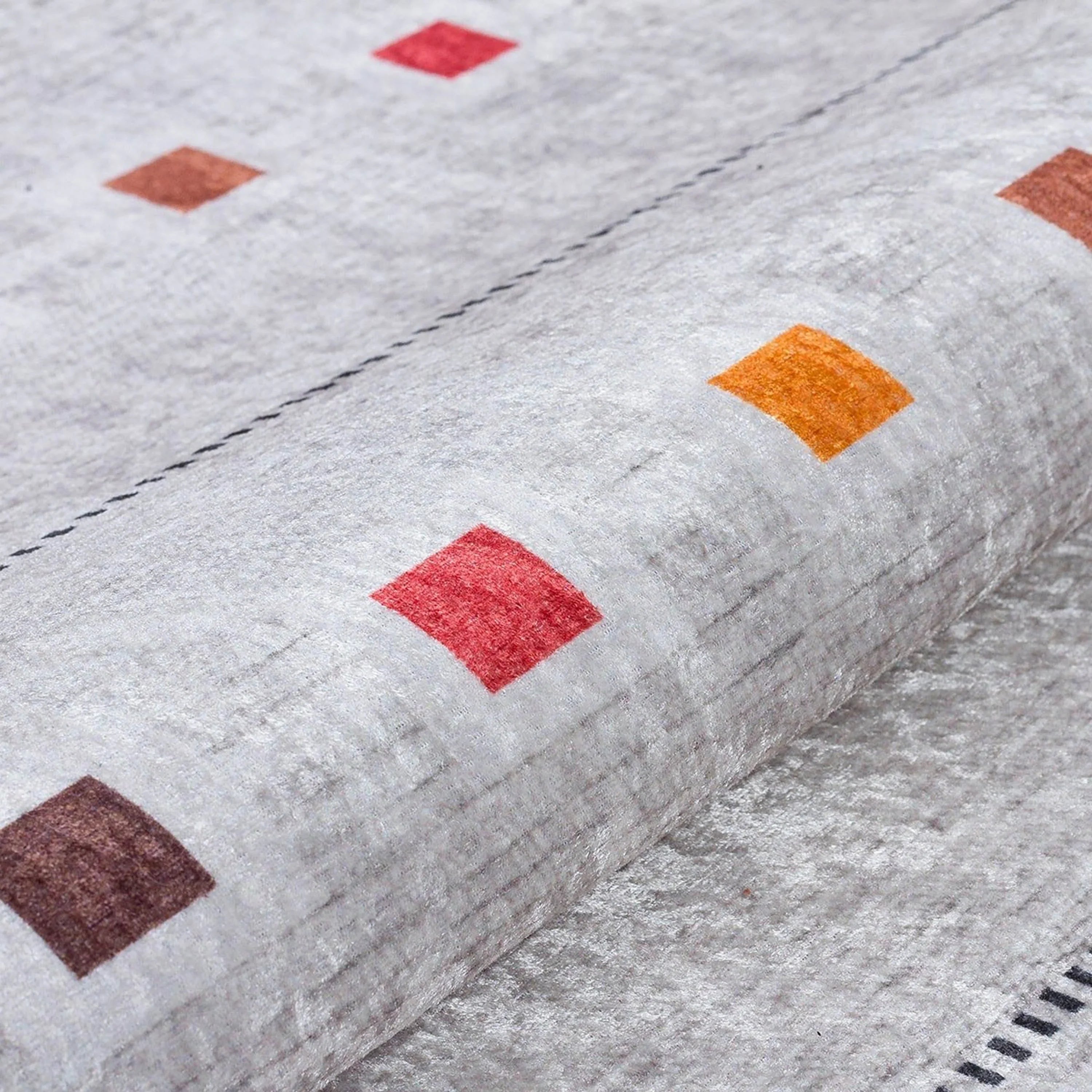 Açık Gri Renkli Kare Desenli Modern Kilim Halı-Pera Halı