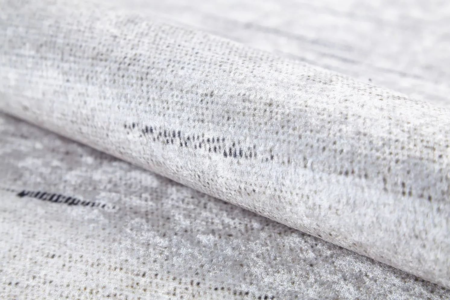 Açık Gri Siyah Yatay Çizgili Soft Halı-Pera Halı