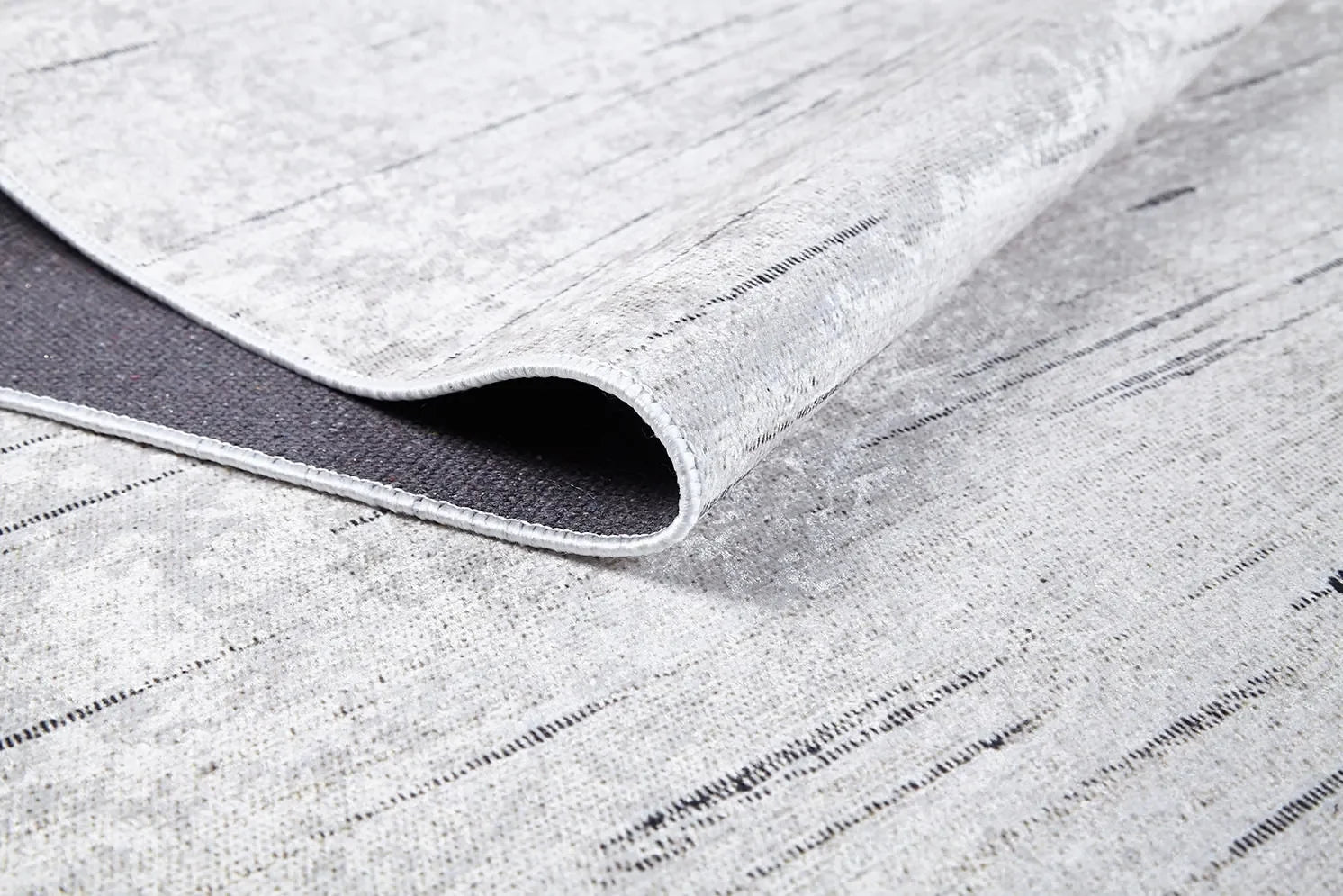 Açık Gri Siyah Yatay Çizgili Soft Halı-Pera Halı