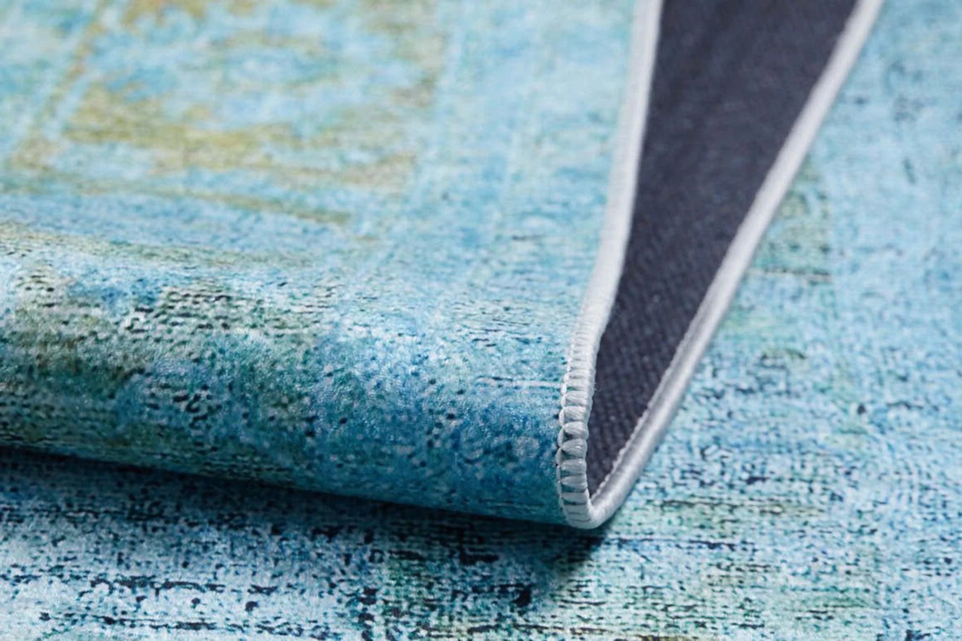 Açık Mavi Krem Uşak Desenli Halı-Pera Halı