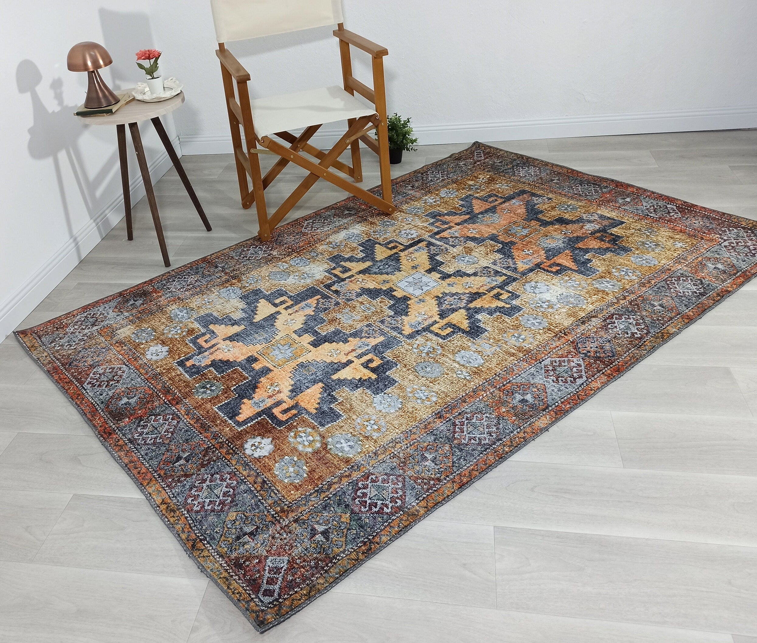 Rot-blauer Vintage-Teppich mit Medaillonmuster