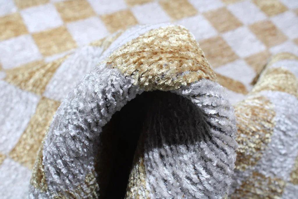 Altın Sarı Modern Geometrik Dama Desenli Yıkanabilir Halı-Pera Halı