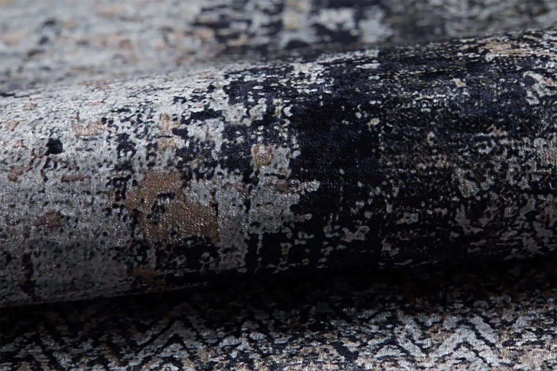 Antrasit Çizgili Koyu Gri Modern Halı-Pera Halı