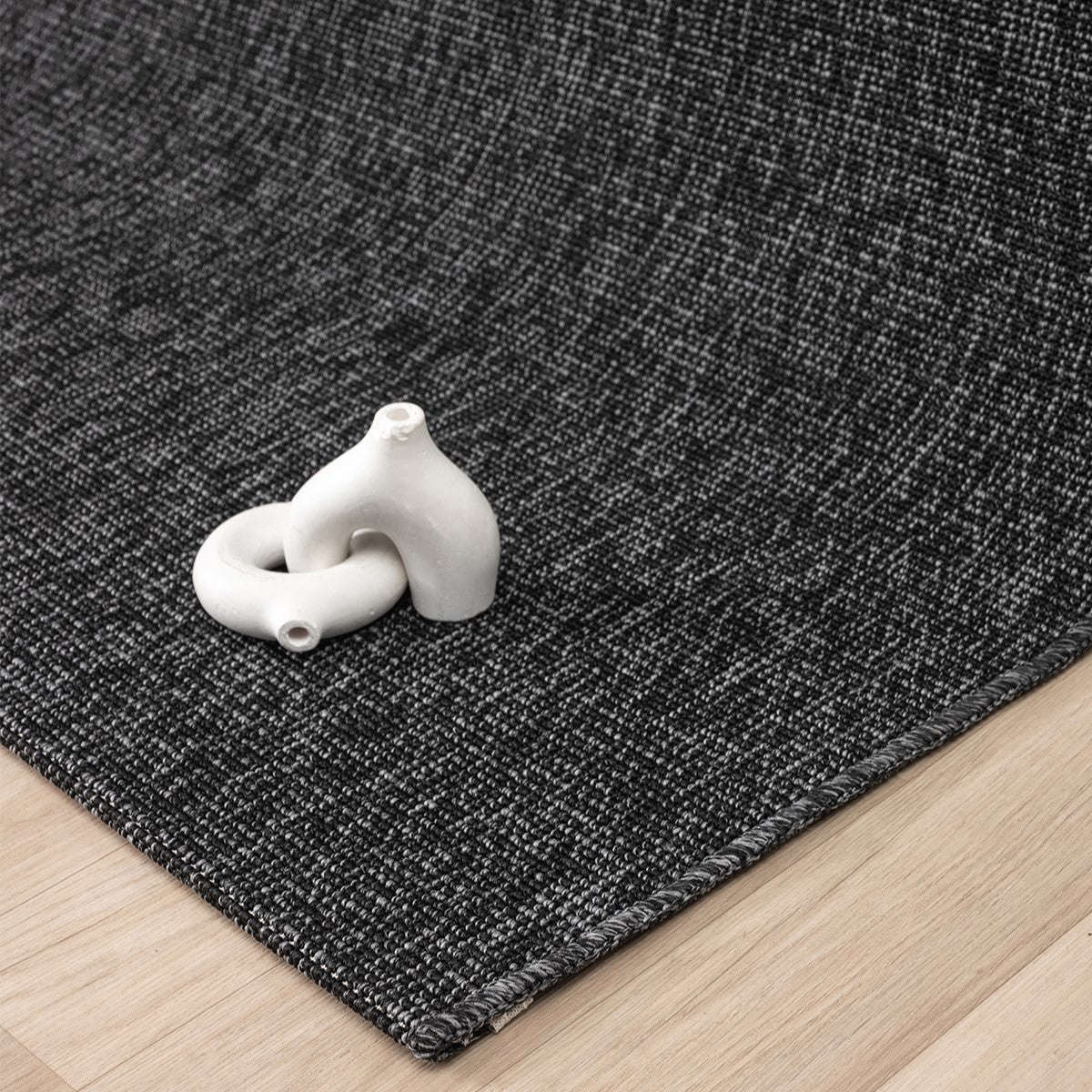 Antrasit Siyah Dokuma Görünümlü Modern Halı-Pera Halı