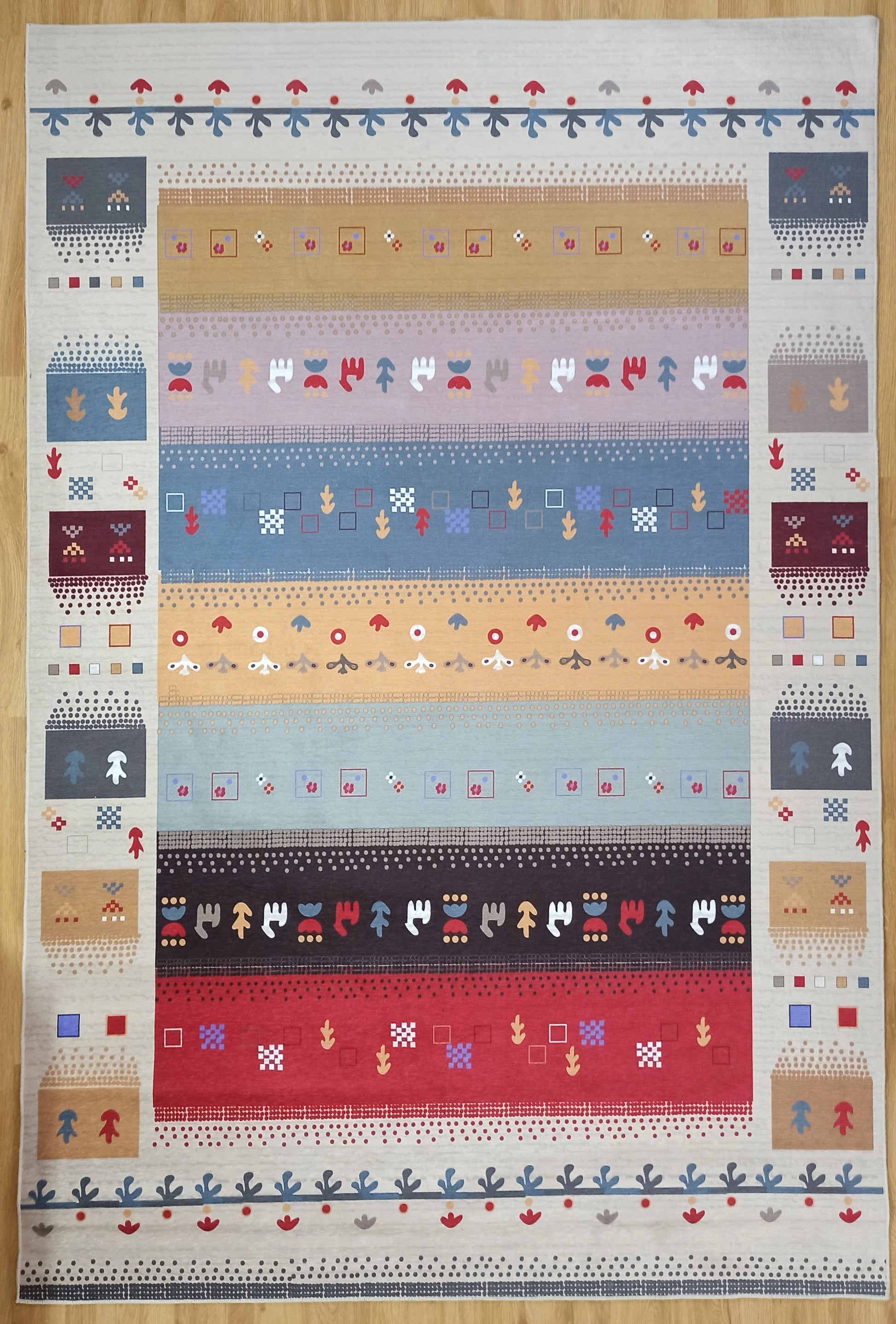 Renkli ve Figürlü Modern Kilim Halı