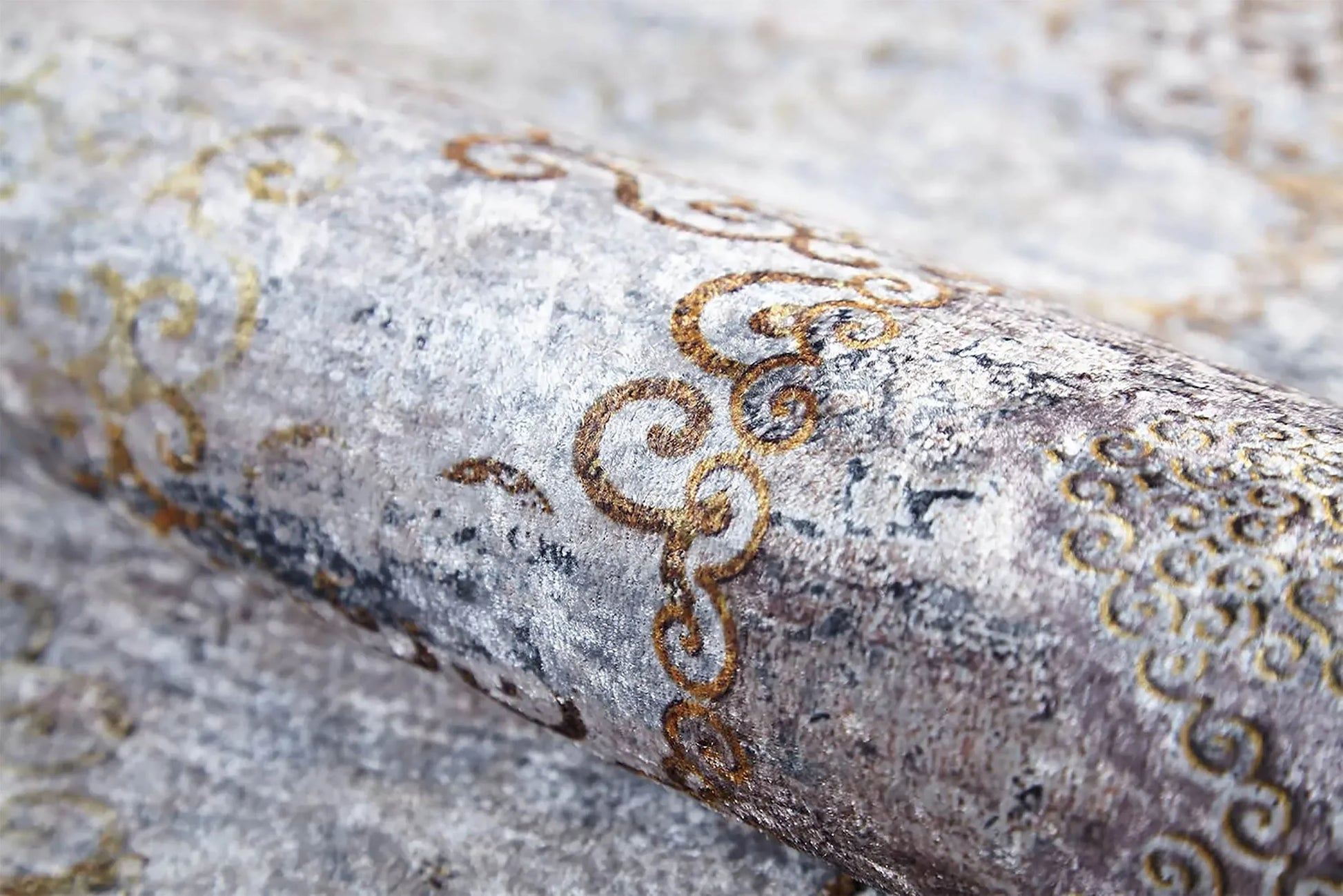 Bej Gri Altın Çiçekli Vintage Madalyonlu Geometrik Halı-Pera Halı