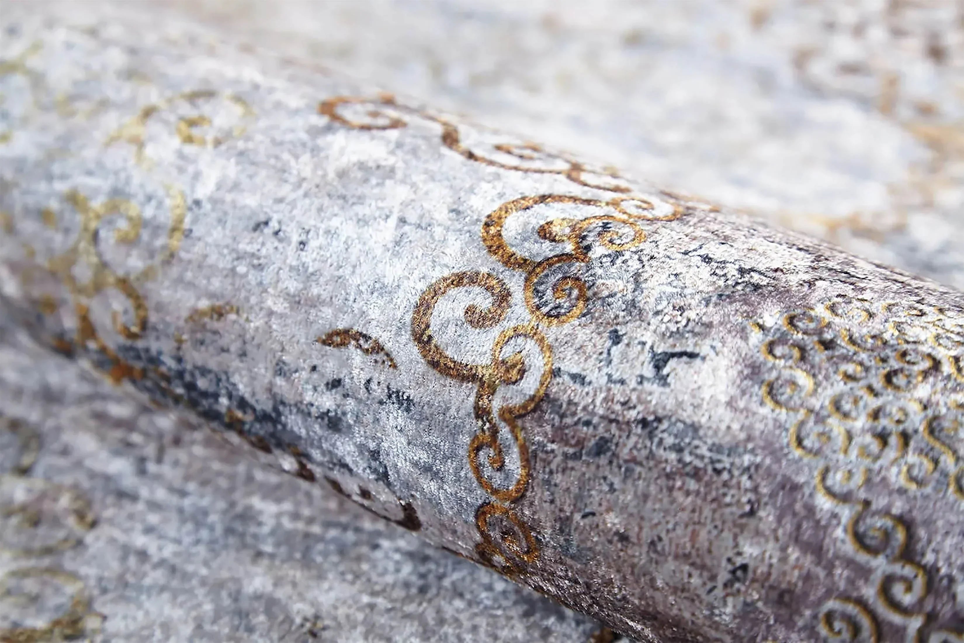 Bej Gri Altın Çiçekli Vintage Madalyonlu Geometrik Halı-Pera Halı