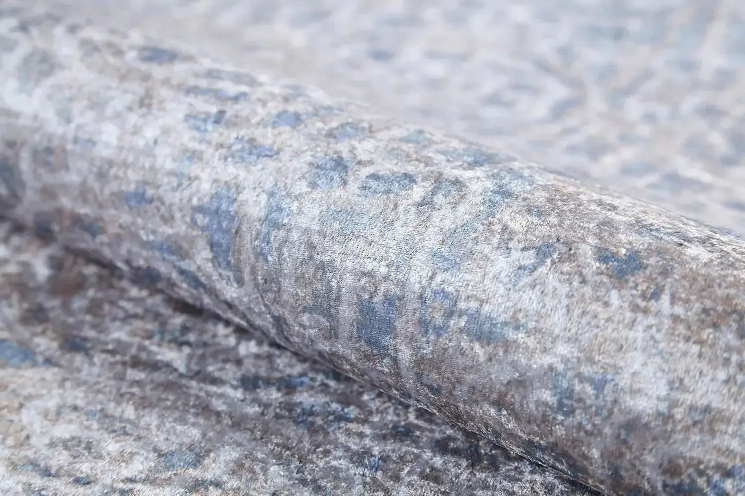 Bej Gri Mavi Tonlarda Yuvarlak Motifli Halı-Pera Halı