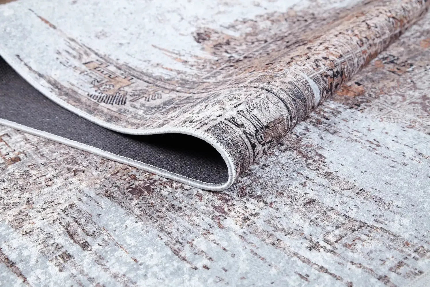 Bej Kahve Eskitme Geometrik Desenli Halı-Pera Halı