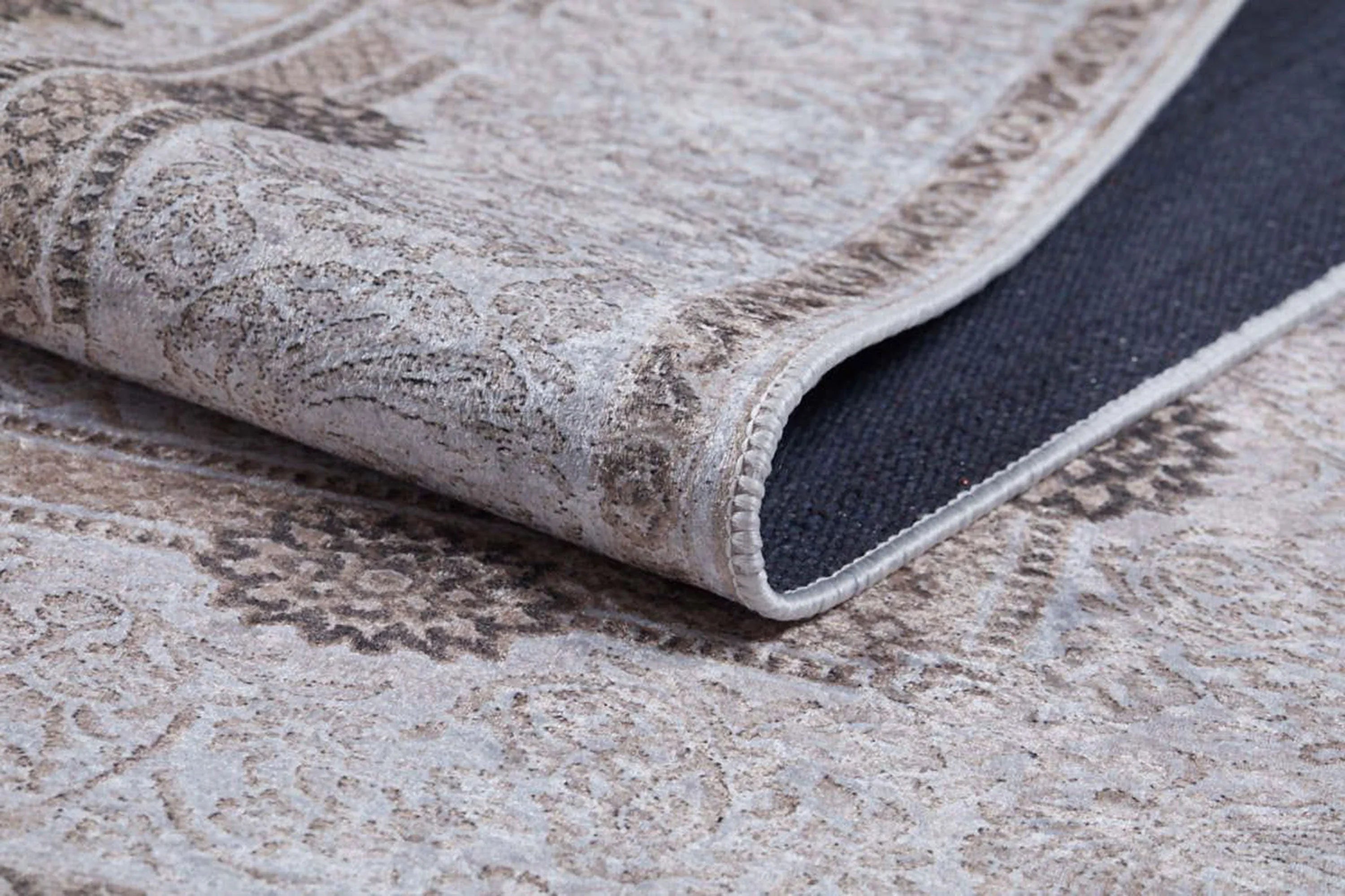 Bej Pembe Eskitme Kahverengi Kilim Halı-Pera Halı