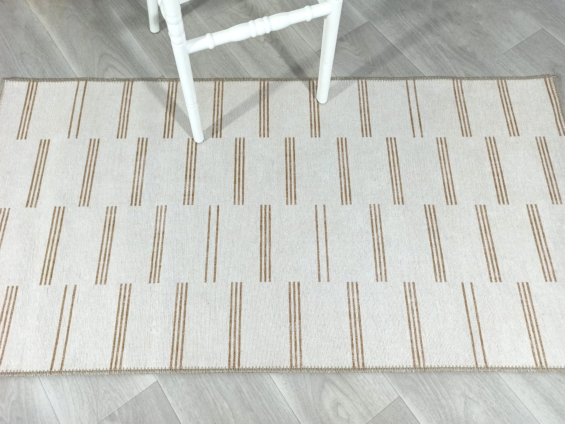 Bej ve Kahverengi Çizgili Nötr Vintage Halı-Pera Halı