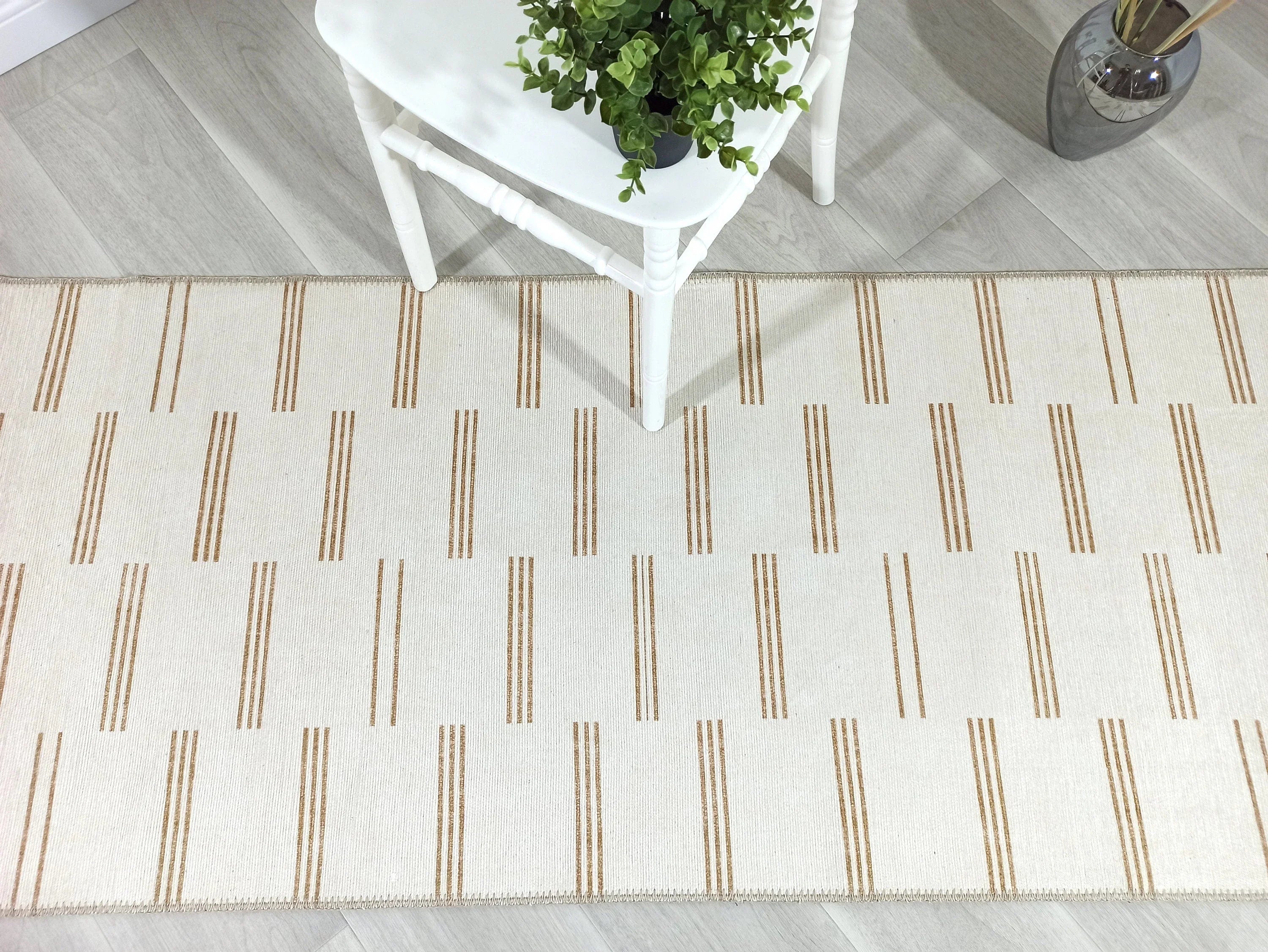 Bej ve Kahverengi Çizgili Nötr Vintage Halı-Pera Halı