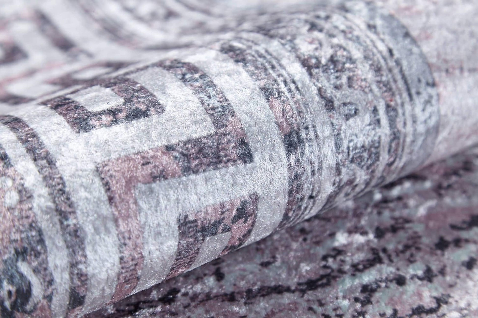 Beyaz Açık Pembe Gri Geometrik Desenli Halı-Pera Halı