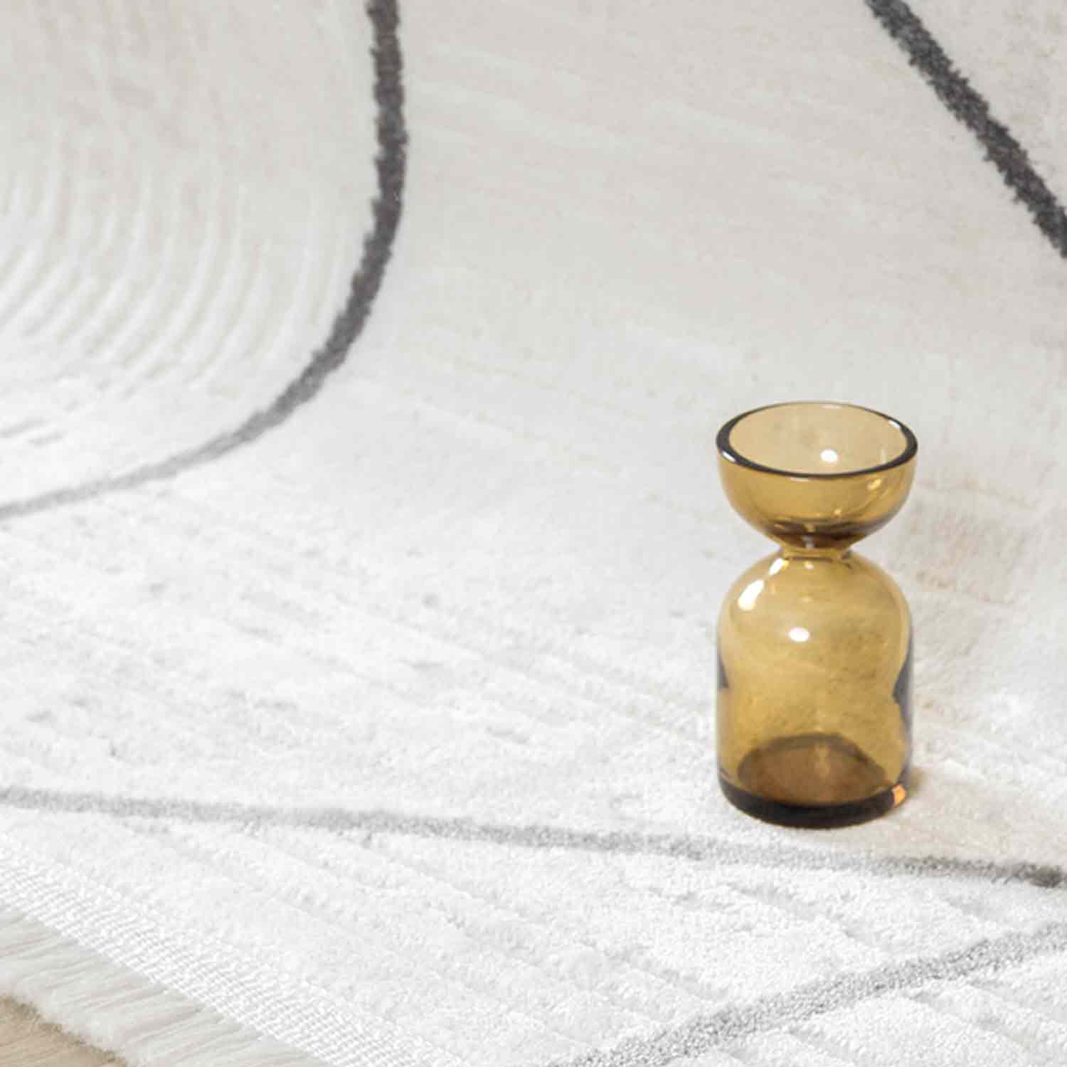 Beyaz Gri Siyah Üçgen Geometrik Modern Halı-Pera Halı