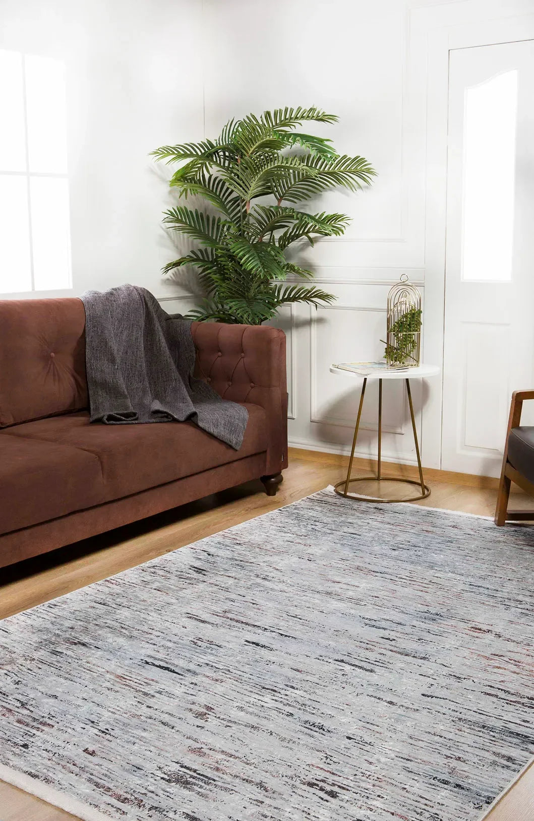 Beyaz Zemin Siyah Kahve Yatay Çizgili Halı-Pera Halı