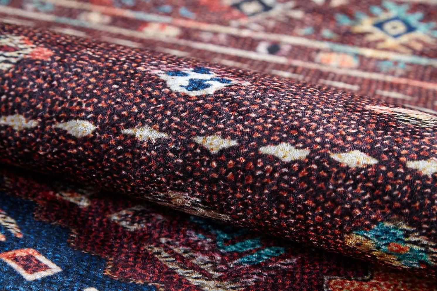 Bordo Kahve Etnik Şerit Desenli Modern Halı-Pera Halı