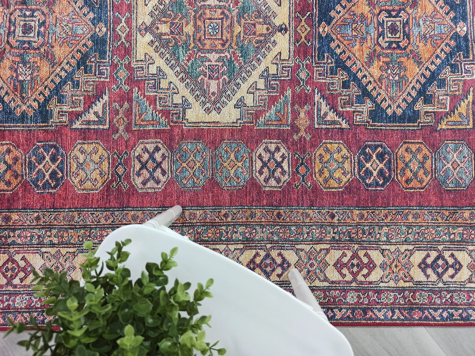 Bordo Klasik Desenli Oryantal Halı-Pera Halı