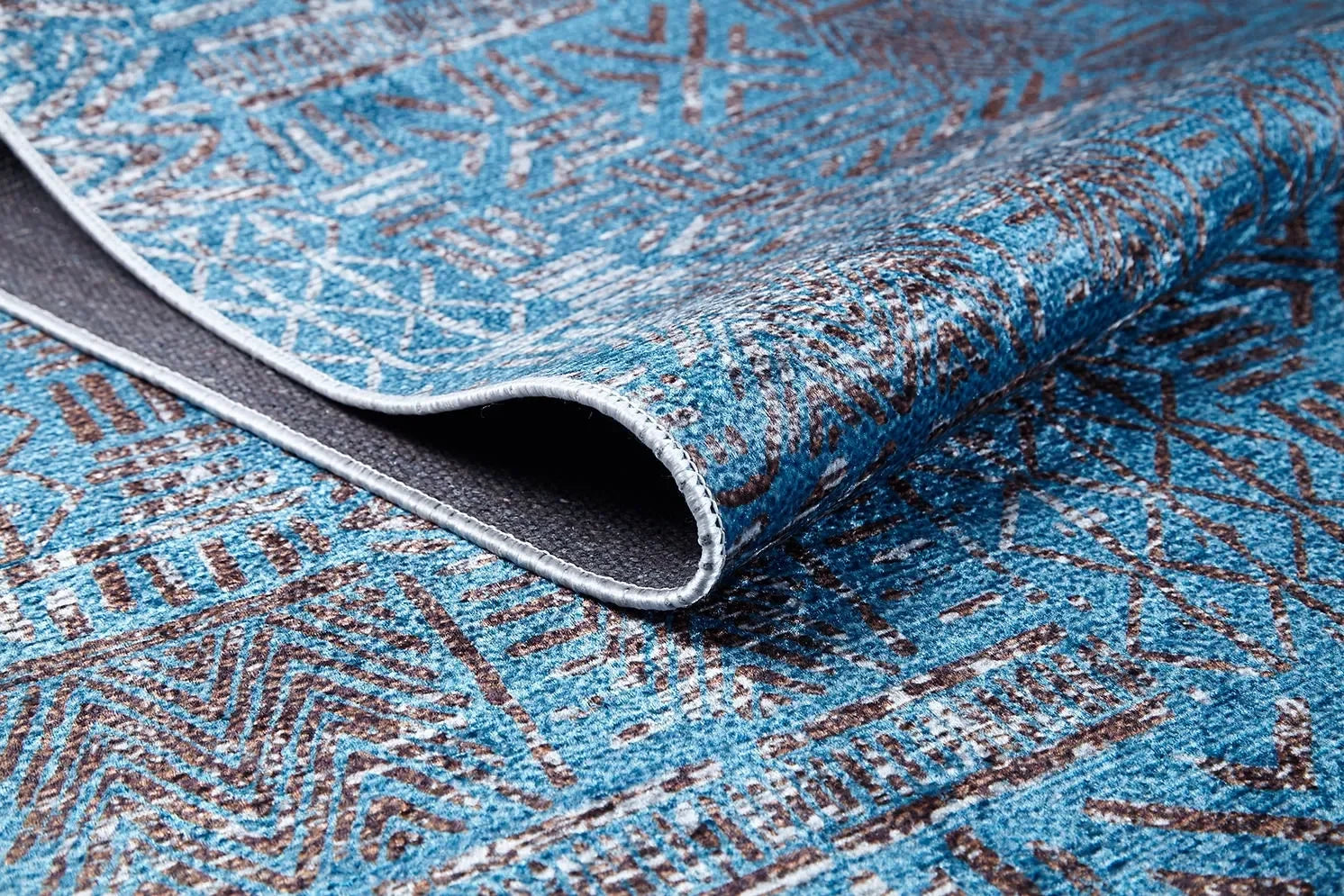 Canlı Mavi Kahve Etnik Geometrik Desenli Halı-Pera Halı