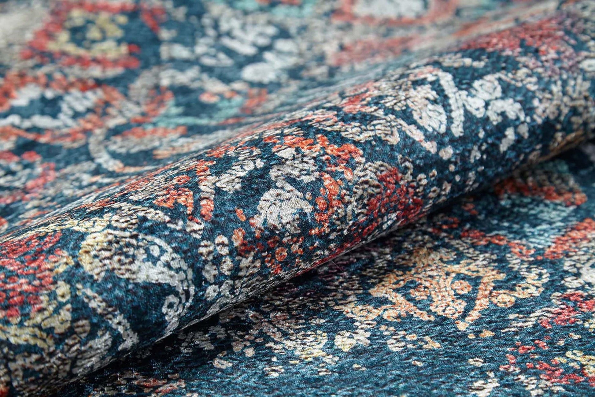 Çiçek Desenli Turkuaz Mavi Vintage Halı-Pera Halı