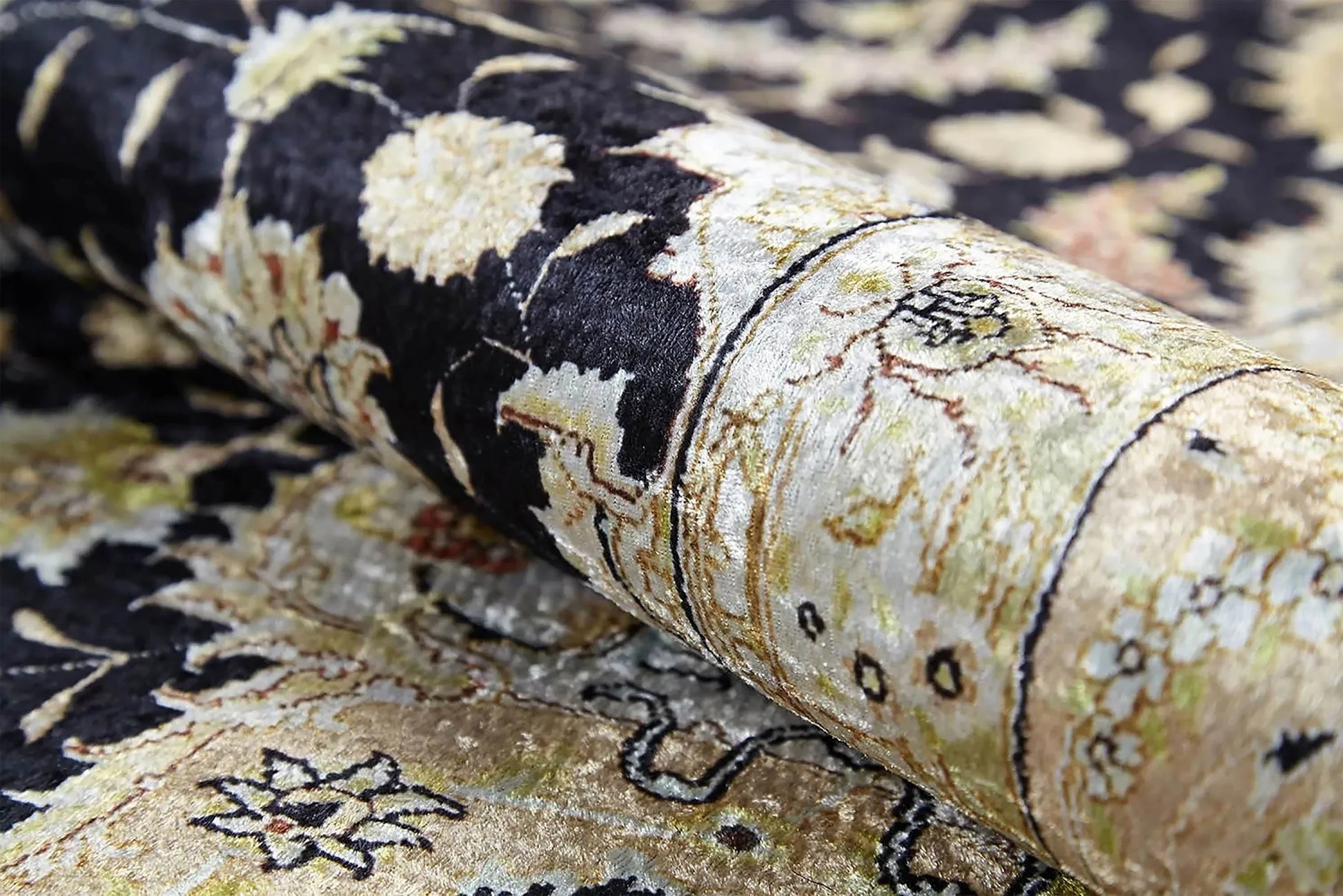 Çiçekli Geleneksel Siyah Bej Vintage Halı-Pera Halı