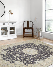 Çiçekli Geleneksel Siyah Bej Vintage Halı-Pera Halı