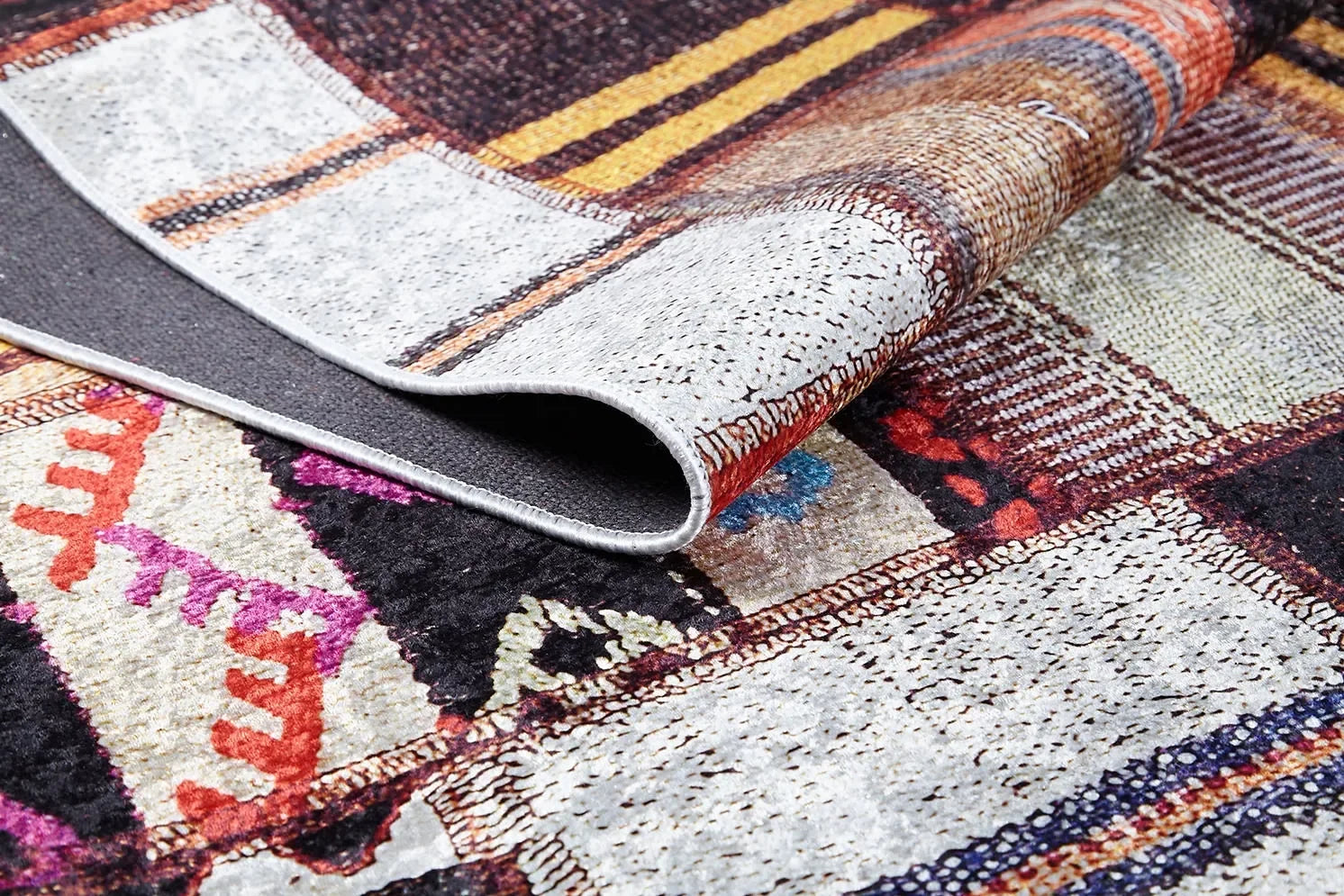 Çok Renkli Canlı Etnik Kilim Patchwork Halı-Pera Halı