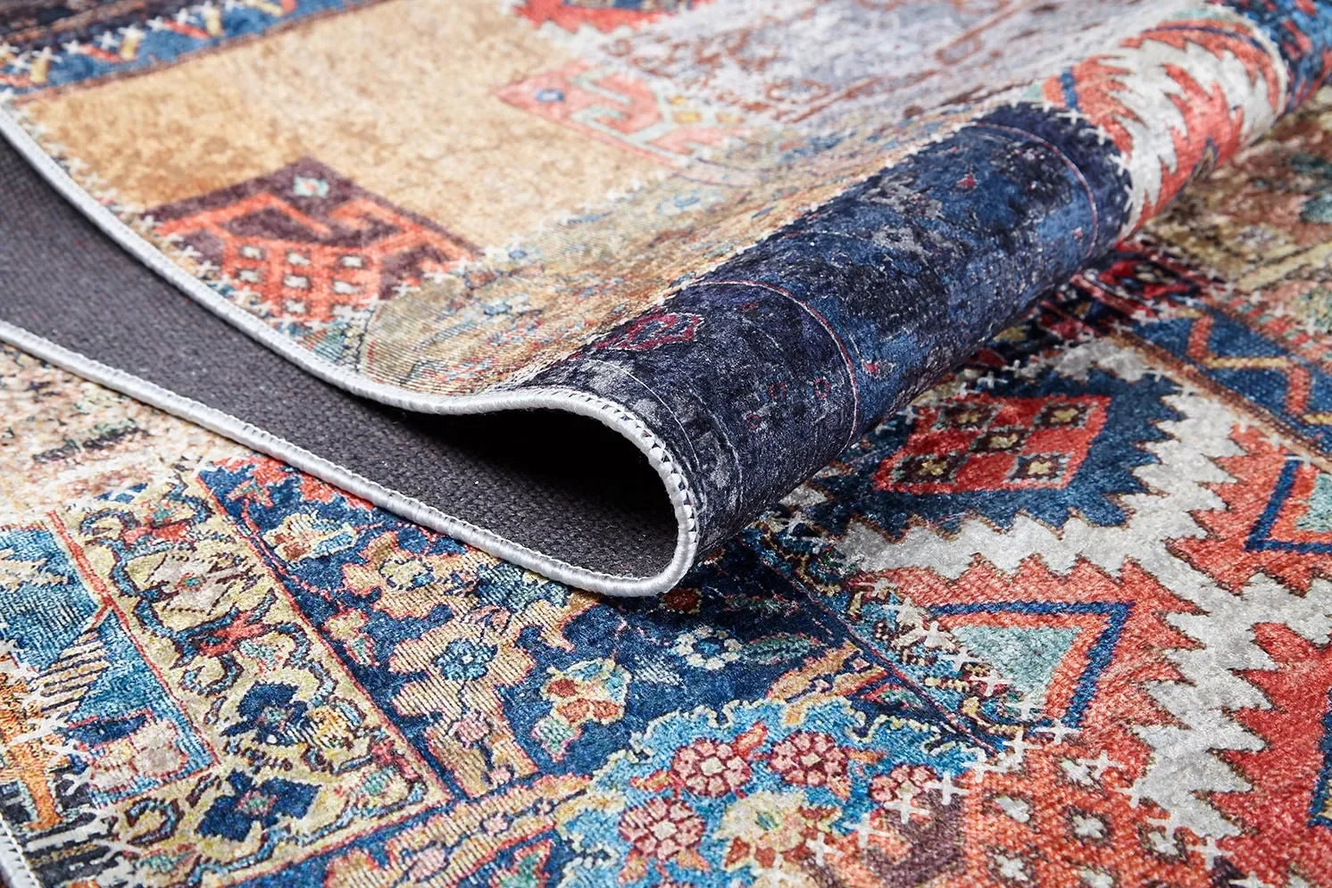 Çok Renkli Eskitme Desenli Patchwork Halı-Pera Halı