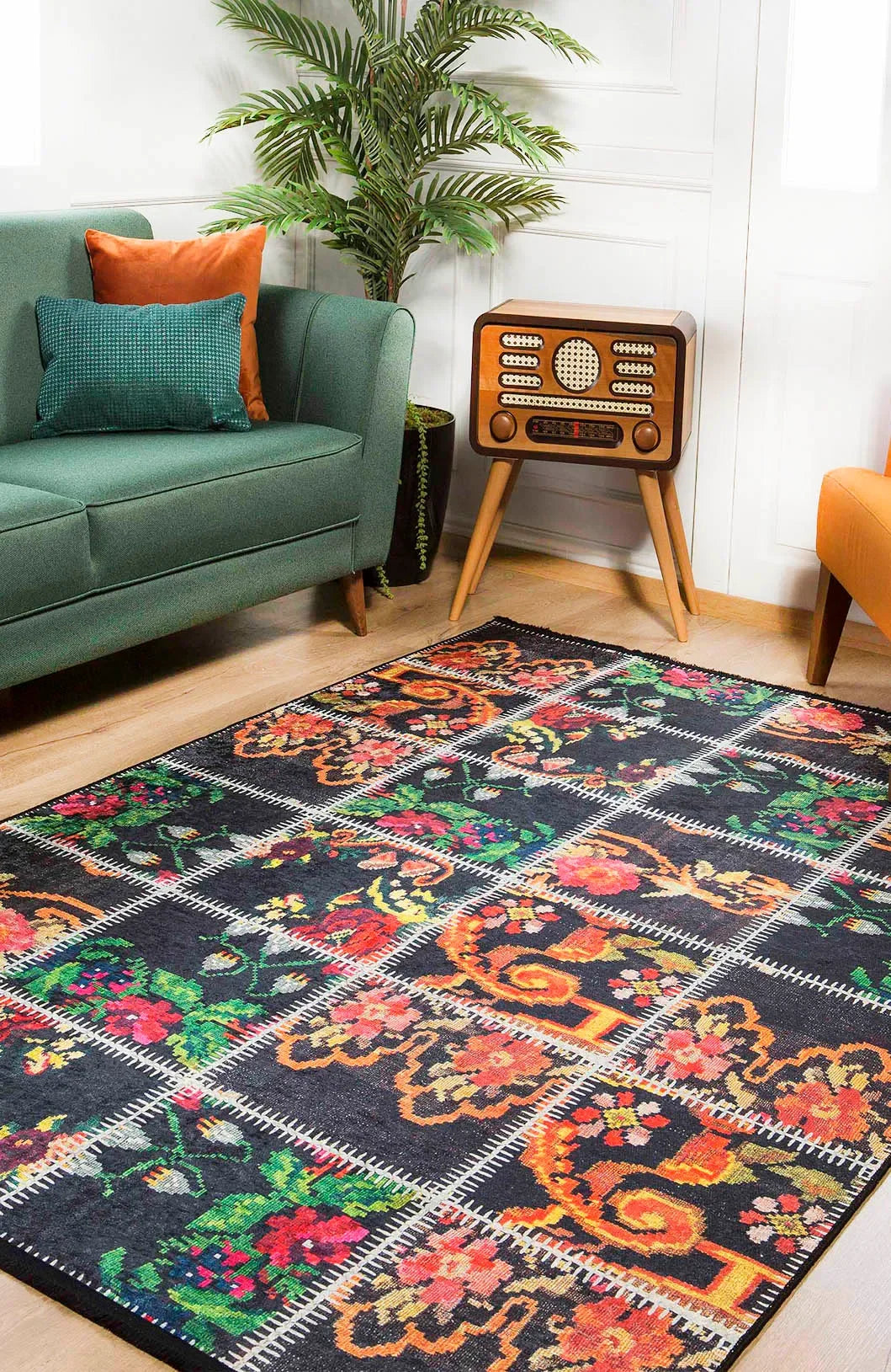 Çok Renkli Klasik Çiçekli Patchwork Halı-Pera Halı