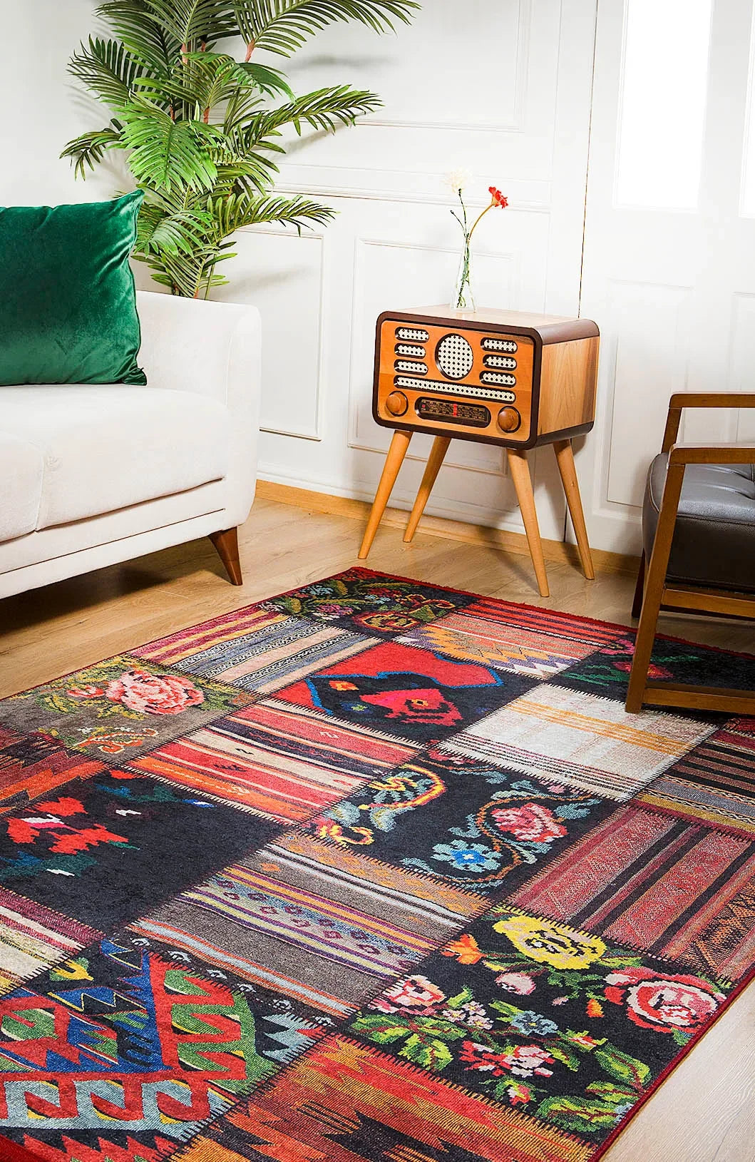 Çok Renkli Otantik Kilim Motifli Patchwork Halı-Pera Halı